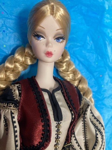 Mattel mila silkstone barbie - mattel,